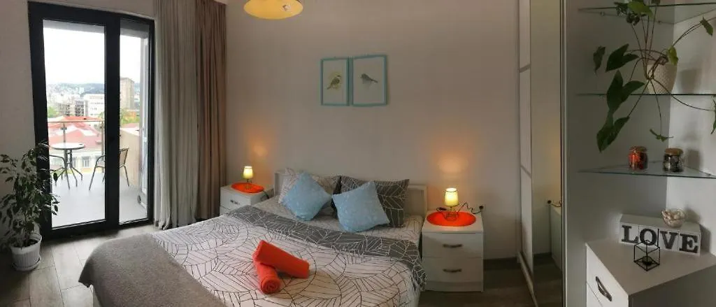 Ameri Plaza Green Apartments Тбилиси
