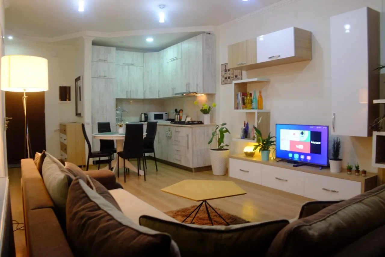 Ameri Plaza Green Apartments Тбилиси