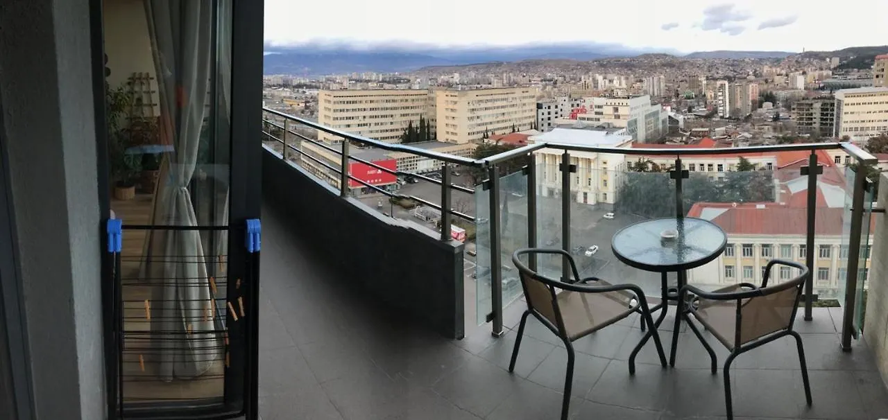 Ameri Plaza Green Apartments Тбилиси