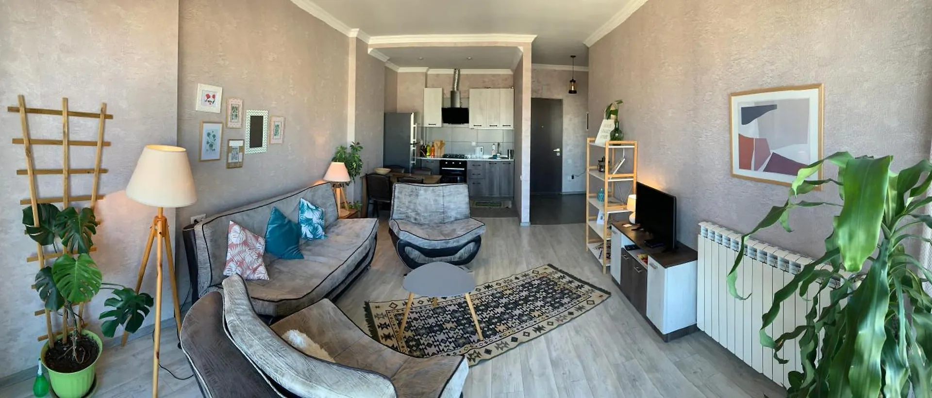 Ameri Plaza Green Apartments Тбилиси