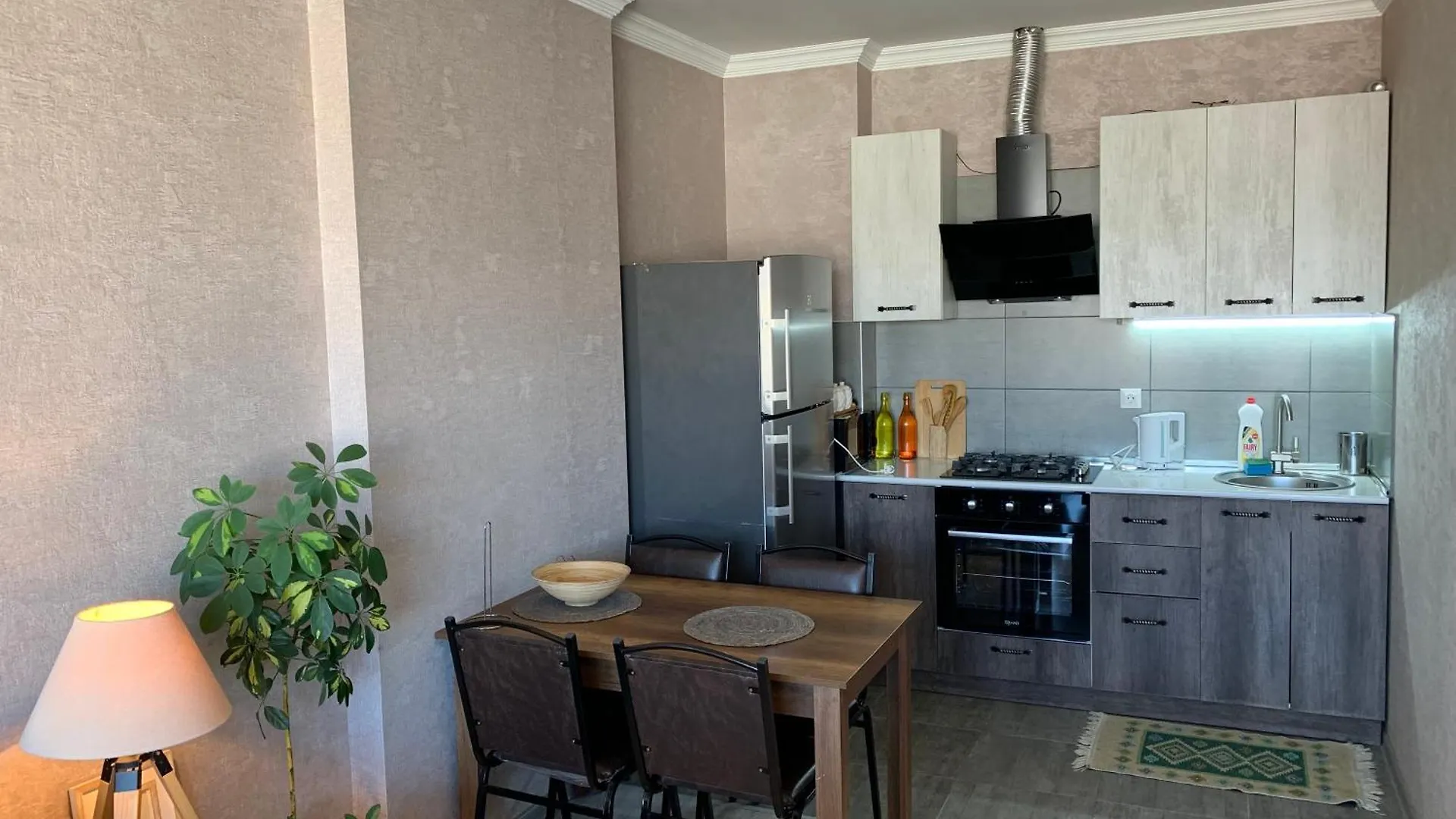 Ameri Plaza Green Apartments Тбилиси